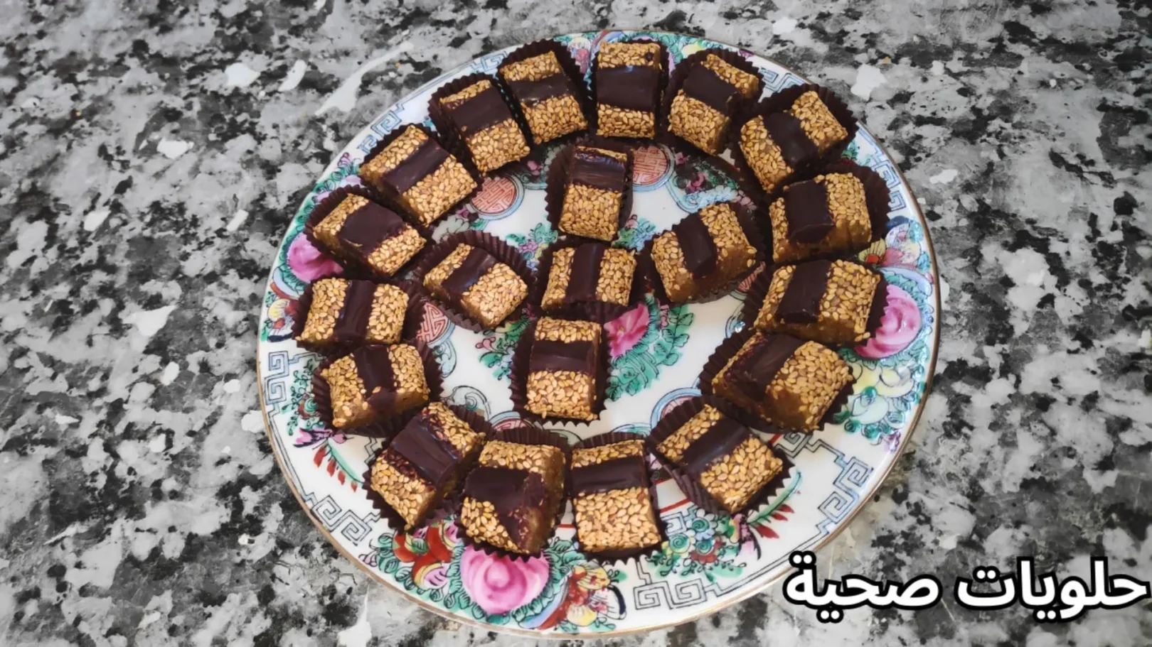 Gourmandises Saines Sans Sucre et Sans Four – Recette Facile et Rapide aux Dattes et Chocolat